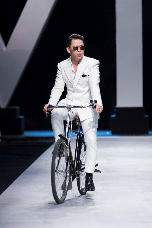 Những màn trình diễn ấn tượng ở Tuần lễ thời trang Việt Nam 2018